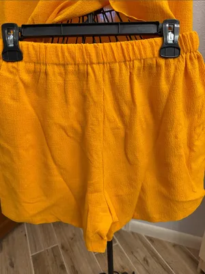 🌅🌅🌅3 for 12$🌅🌅🌅Women’s Yellow Short Sleeve Asymmetrical Top/Short Set-Med thumbnail 4