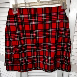 Brandy Melville Plaid Mini skirt thumbnail 2
