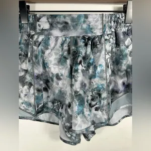 Lululemon Hotty Hot‎ Low-Rise Lined Short 4” Kaleidofloral Blue Cast Size 4 Tall thumbnail 6