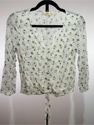 Hollister Floral Tie-Front Button Up Down Blouse Size Medium M Summer Boho thumbnail 1