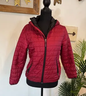 Women's Hooded Quilted Puffer Jacket in Berry Red thumbnail 1