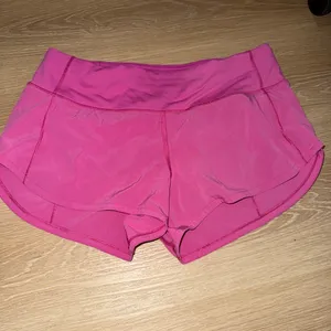 Lululemon Sonic Pink Shorts Speed Up 2.5" Low-Rise thumbnail 2