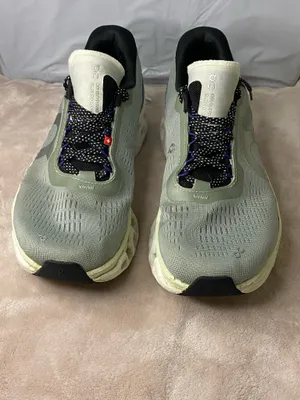 On Cloud Women's Cloudmonster 2 Lace Up Running Shoes Size: 8.5 thumbnail 2