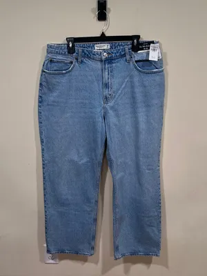 NWT Abercrombie & Fitch The '90s Relaxed Jeans in a high-rise style size16 short thumbnail 8