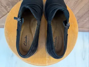 Clarks Collection Women’s Size 7 M Black Faux Leather Side Zip Loafer Shoes thumbnail 5
