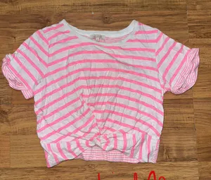 light pink and white top Size M thumbnail 1