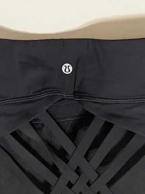 NEW Lululemon Free To Be Moved Bra Size 12 NWOT thumbnail 5