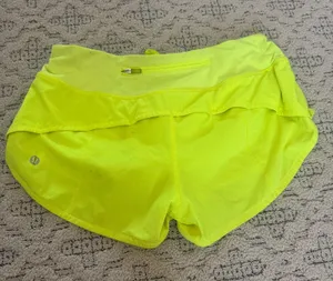 Lululemon Speed Up Shorts 2.5" thumbnail 2