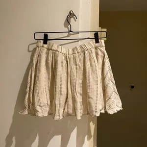 NWOT urban outfitters cute cotton mini skirt with elastic back thumbnail 3