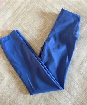 Lululemon Women’s Size 0 Vibrant Blue Purple Leggings 22” Inseam thumbnail 1