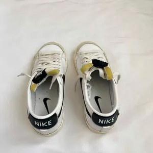 Nike Blazer Platform Sneakers White Size 7.5 thumbnail 6