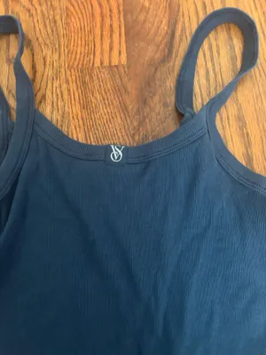Victoria's Secret Top thumbnail 2