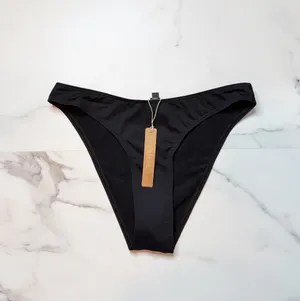 NWT Skims Classic Swim Bikini Bottom thumbnail 2