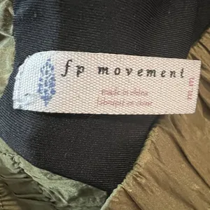 Free People‎ Movement Shorts Medium The Way Home Olive Green thumbnail 3