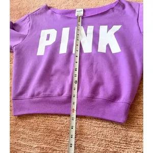 PINK Victoria’s Secret Purple Logo Cropped Sweatshirt XS thumbnail 5