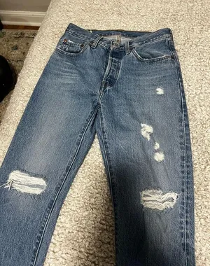 Levi's 501 Original Fit jeans - size 26 x 30, medium wash thumbnail 4