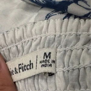 Abercrombie and Fitch Blue White Puff Sleeve Blouse Top Women’s Medium thumbnail 4