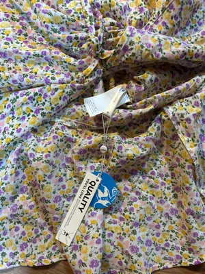 NWT Cupshe Brisa M White Purple Ditsy Floral Ruched Ruffle Midi Dress thumbnail 2