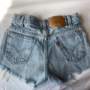 Levi Shorts thumbnail 2
