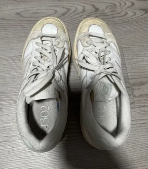 New Balance‎ CT302SG Platform Sneakers White Women's Size 8.5 Running Shoes thumbnail 1