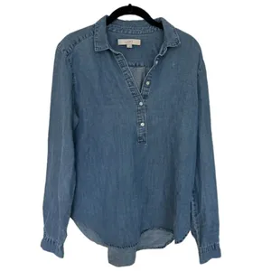 Ann Taylor LOFT Women’s Size M Blue Chambray Denim Button Down Shirt Collared To thumbnail 3