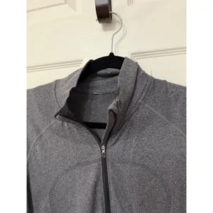 Lululemon Swiftly Tech 1/2 Zip Long Sleeve Heathered‎ Grey Size 12 Pullover thumbnail 4