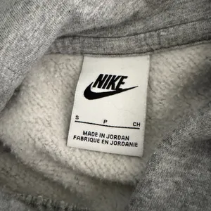 Nike Hoodie Womens Small Sportswear Fleece Crop Pullover Grey Oversized Fit thumbnail 6