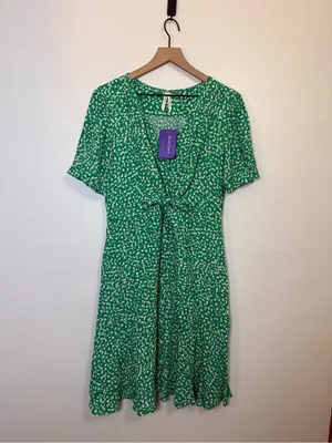 Seraphine Floral Tie Front Dress with ruched sleeves thumbnail 3