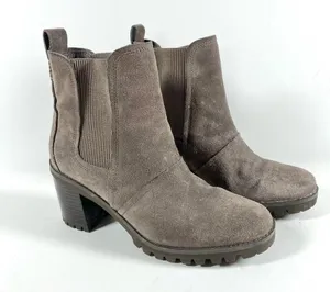 UGG Hazel Suede Leather Waterproof Lug Sole Booties Block Heel Boots size 7.5 thumbnail 2