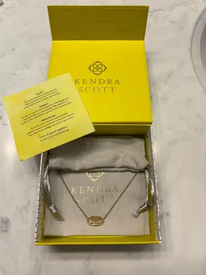 Kendra Scott Gold Rose Necklace  thumbnail 5