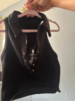 Black Ribbed Sleeveless Polo Crop Top - Women free people thumbnail 3