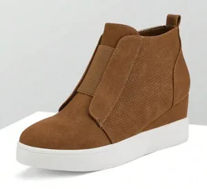 New With Tag Ankle Booties Size 6.5 Tan thumbnail 1