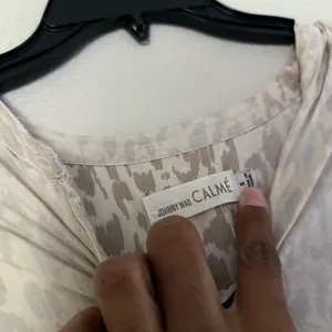 Johnny Was Calme Post Yoga Pullover Blouse BOHO Cream Cheetah Stripe Sz Small thumbnail 8
