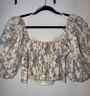 Abercrombie Floral Poplin Keyhole Top thumbnail 4