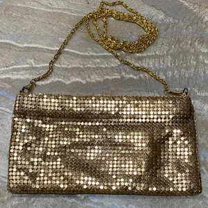 Vintage Britney Spears Gold Tone Chainmail Evening Hand Purse thumbnail 1