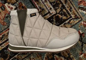 Teva Quilted Ankle Boots thumbnail 1