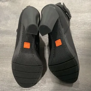 ITALIAN BATA Black Leather Booties Size 8 thumbnail 6