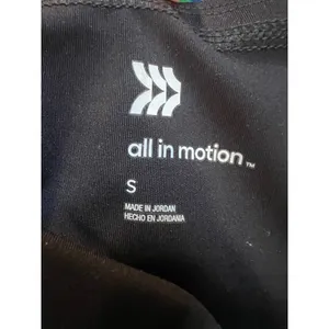 All In Motion Women's Sz Small Bike Shorts Black Mesh Hem Side Pockets High Rise thumbnail 9