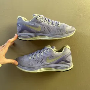 Nike Lunar Glide 4 Sneakers thumbnail 2