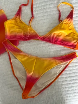 Triangl Bikini thumbnail 4