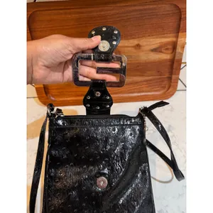 GUESS crossbody black purse silver "G" logo buckle matching flower charm VTG thumbnail 9