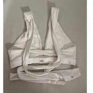 Alo Yoga Alosoft Switch it Up Bra Tank Top size medium thumbnail 4