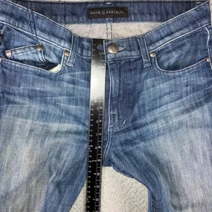 Rock & Republic Bootcut Jeans Women 29 Embroidered Pockets Low Rise Grunge Biker thumbnail 4