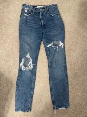 Abercrombie high rise mom Jean thumbnail 2