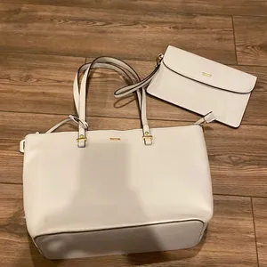 Womens purse and handbag White thumbnail 1