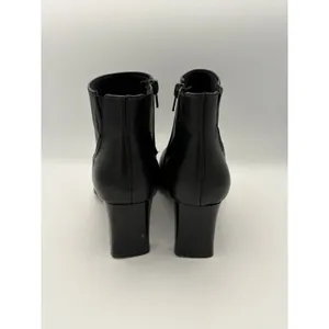 Women’s White Mountain Size 8 Black Leather Ankle Boots thumbnail 4