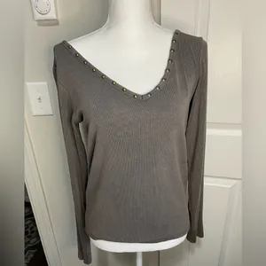POL Studded Long Sleeve Vneck Ribbed Blouse Size Large thumbnail 3