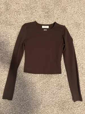 Aritzia Babaton Contour Long Sleeve Top thumbnail 2