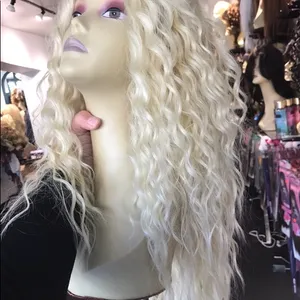 Blonde curly wig thumbnail 4