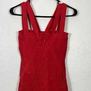 Herve Leger Crimson Strappy Bandage Mini Dress Size S 90% Rayón 9% Nylon thumbnail 7
